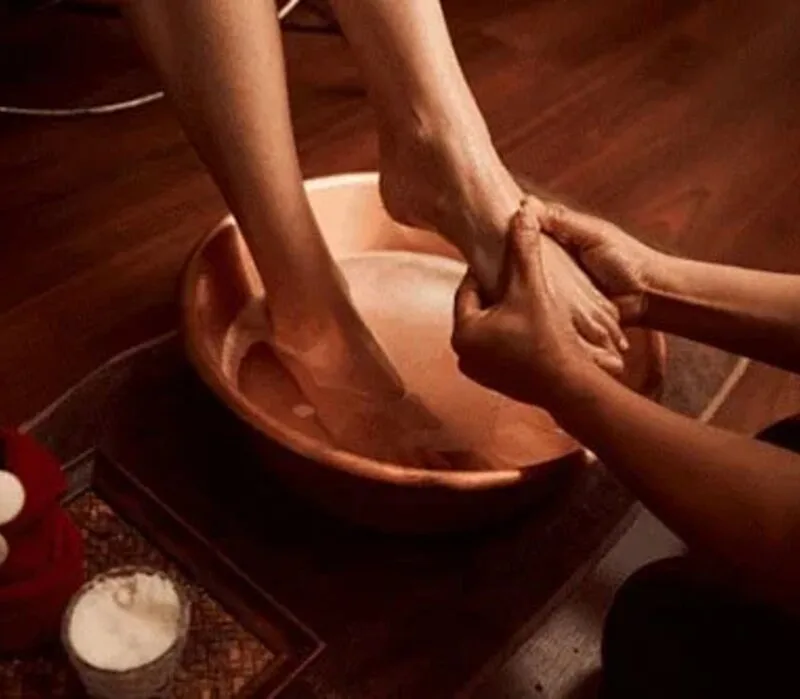 Foot Spa and Massage