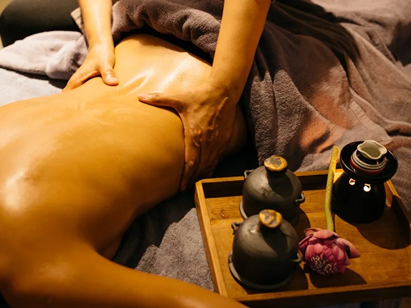 Royal Thai Oil Massage